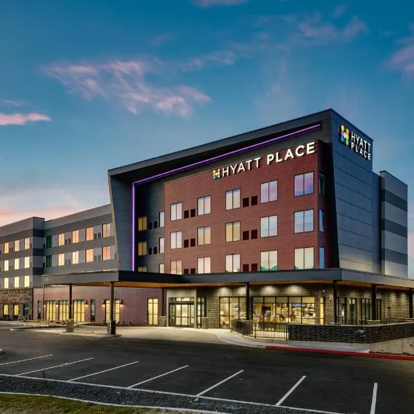 Hyatt Place Post Falls/Coeur D'Alene，位于波斯特福尔斯的酒店