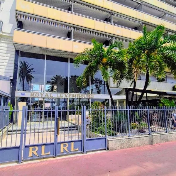 Royal Luxembourg Nice Prom'，位于尼斯的酒店