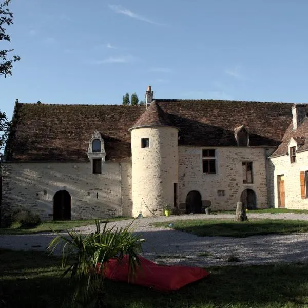 Ferme-Château de Cordey & Spa，位于Le Détroit的酒店