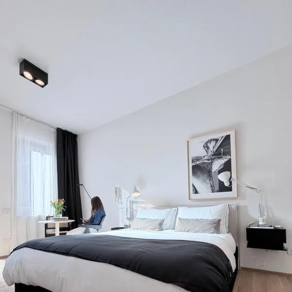 Raro Dimore Lecco - Design Suite - senza barriere architettoniche，位于莱科的酒店
