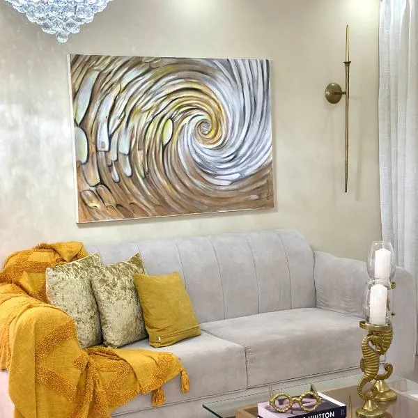 Ground Floor Residencial Nany，位于圣斐利-银港的酒店