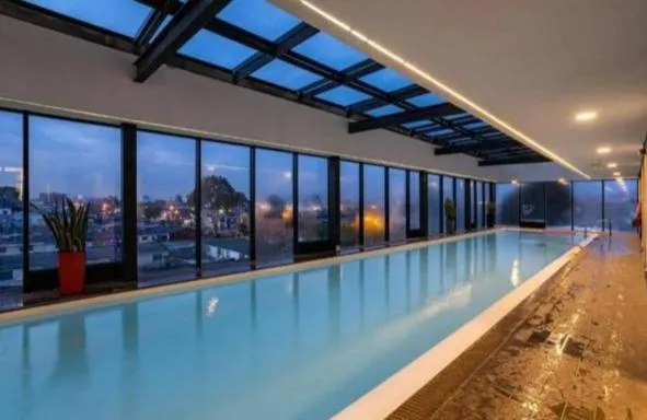 72Hub moderno apto vistas ciudad, piscina gimnasio，位于波哥大的酒店