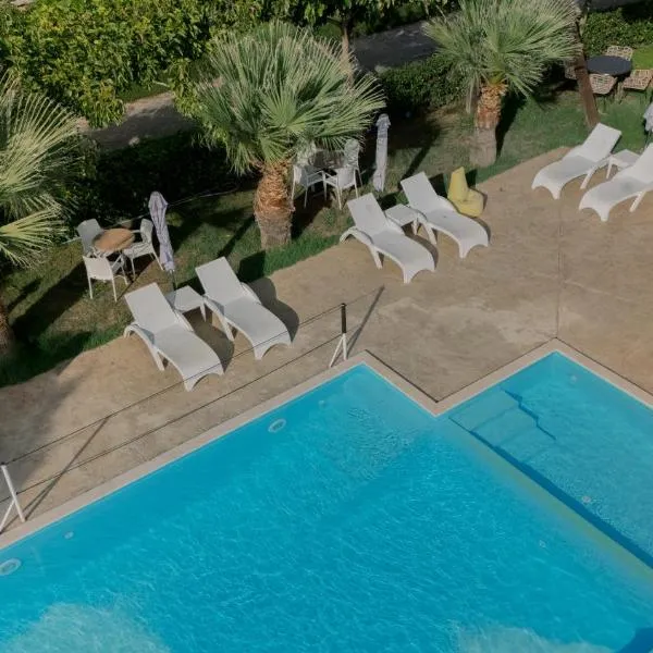 拉特拉诺斯特拉公寓，位于科林斯的酒店