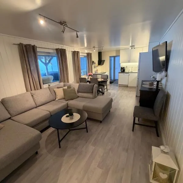 Arctic apartment Tønsvik，位于特罗姆瑟的酒店