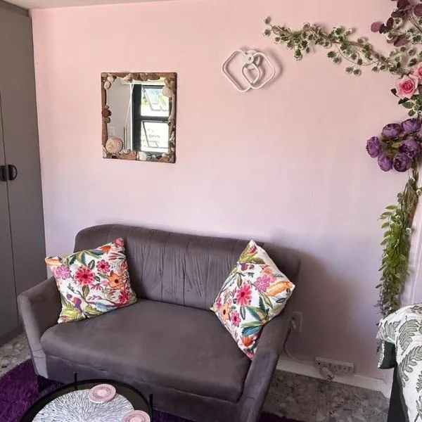 Marina Dreams Studio Apartment，位于Marina Da Gama的酒店