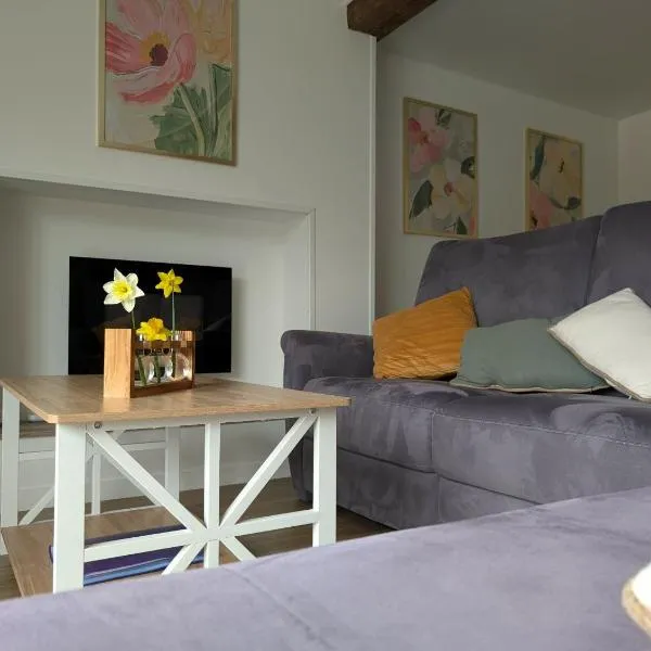 Gite de campagne avec SPA privatif，位于Saint-Sauvant的酒店