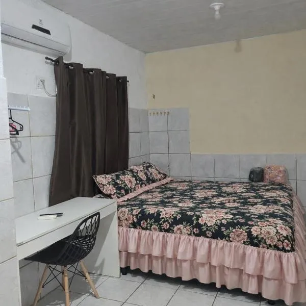 Quarto familia "até 4 pessoas" próximo ao aeroporto e rodoviaria，位于圣路易斯的酒店