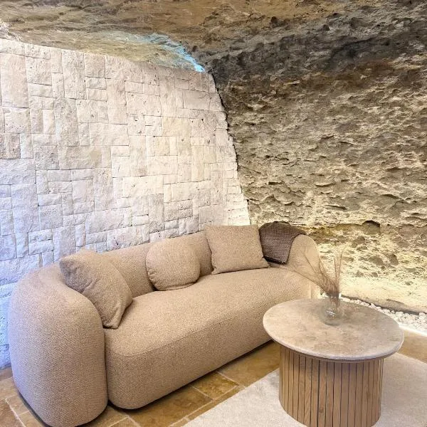 Casa Cueva Transmina 10，位于塞特尼尔的酒店