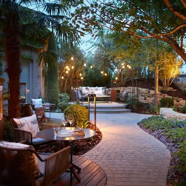 皮克住宅酒店，位于瓦朗斯的酒店