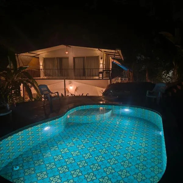 Greek "Jungle Villa", walking distance to Thalassa，位于西奥利姆的酒店