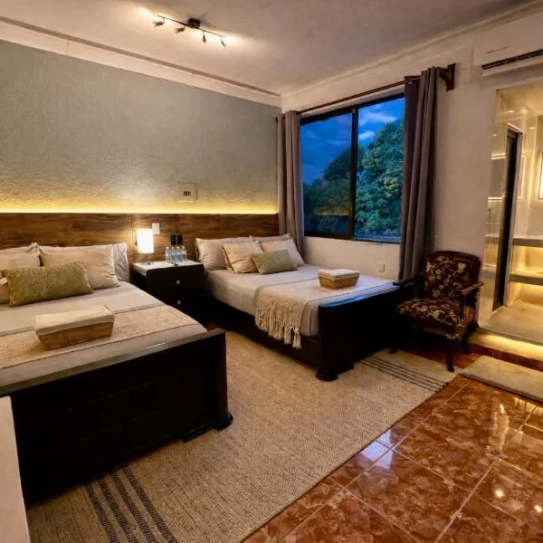 Casa Solar Boutique Eco-Hotel Exclusiva y elegante，位于米纳蒂特兰的酒店