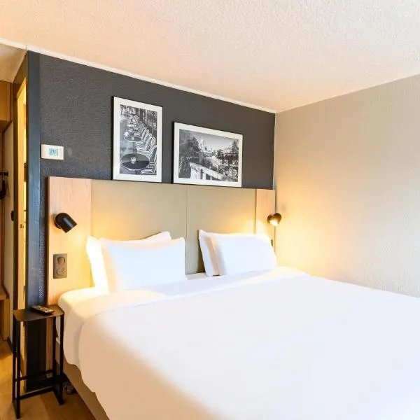 瓦纳钟楼酒店，位于瓦讷的酒店