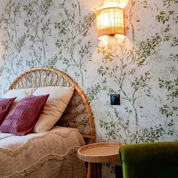 Maisonnette rénovée à 700m des bords de Loire,位于Montrelais的酒店