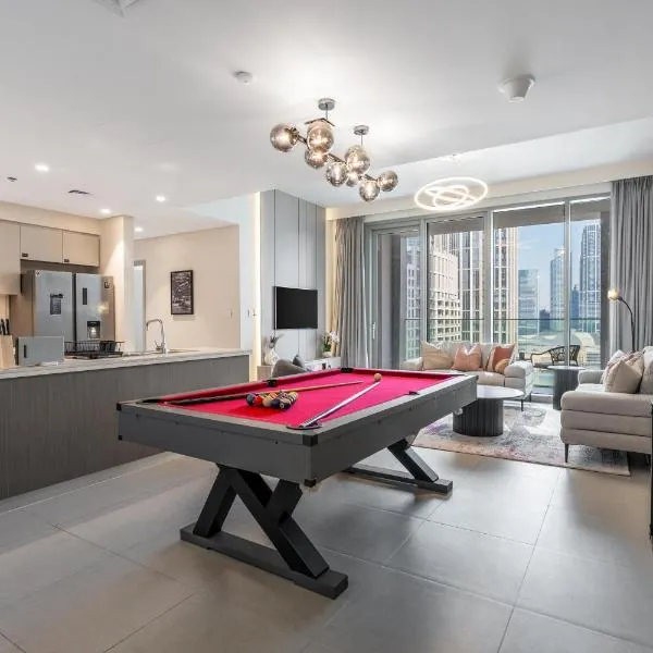 the London Condo - Executive 4BR Pad - Burj Khalifa & Fountain View，位于迪拜的酒店