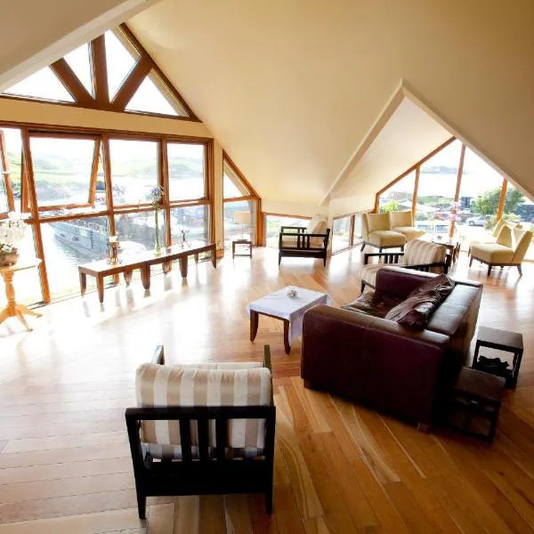 Inishbofin House Hotel，位于Cleggan的酒店