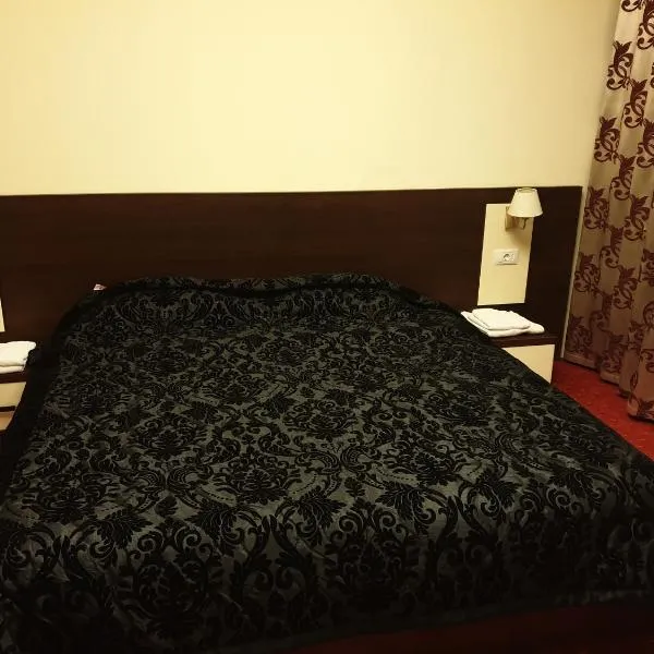 Casa Marly，位于Caracal的酒店