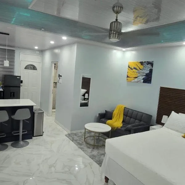 SafeHaven Studio，位于金斯敦的酒店