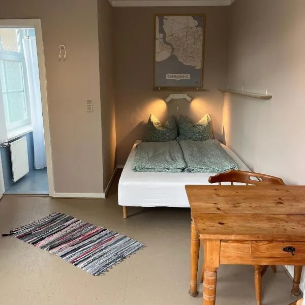 Rinkenæshus Das kleine Zimmer，位于格罗斯滕的酒店