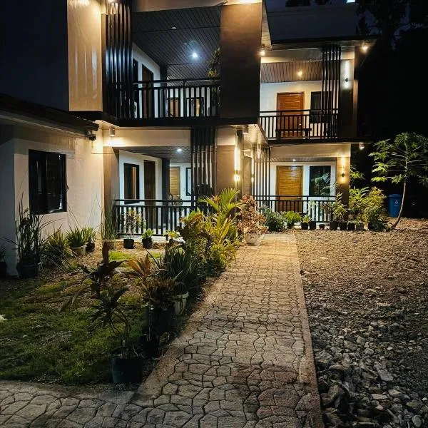 Tiwi's Travellers Inn - Solar Powered, Starlink, Scooter Rental, Palawan Tours，位于公主港的酒店