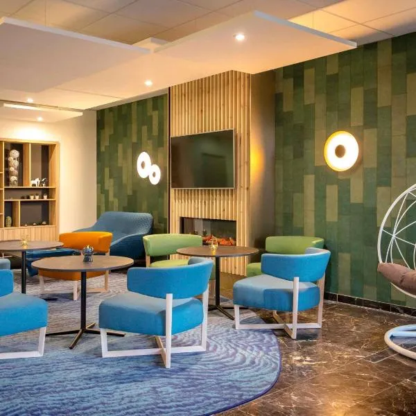 卡瓦永鲁伯隆门宜必思酒店，位于卡瓦永的酒店