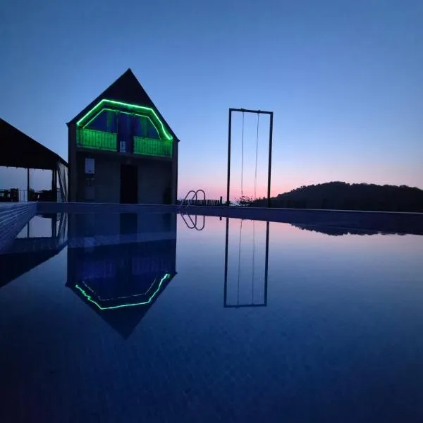 Close to the sky，位于Agara的酒店