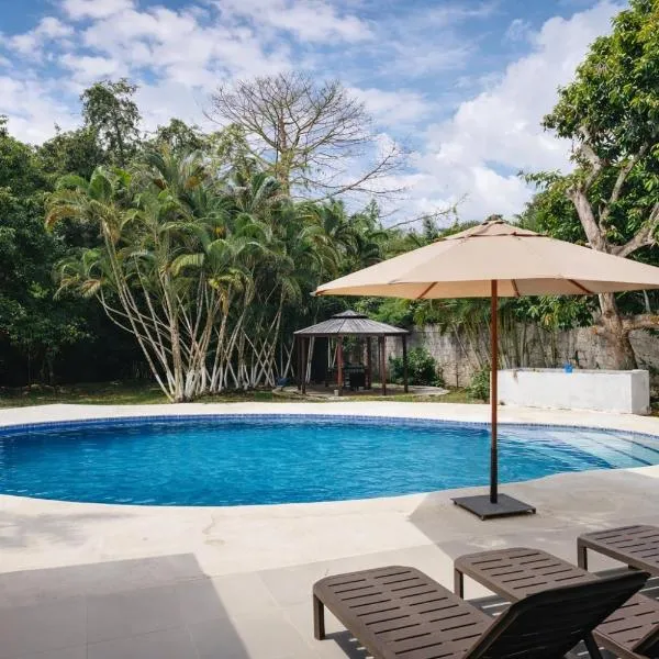 Quinta en Melgar piscina BBQ cerca a Piscilago，位于梅尔加的酒店