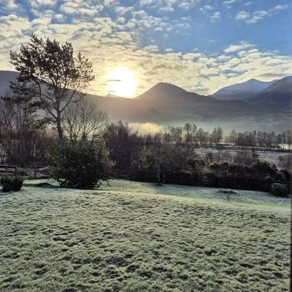 Coiseag at Maol Ruadh, Roy Bridge, near Ben Nevis,位于罗伊桥的酒店