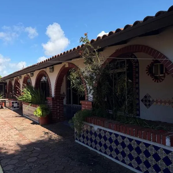 Hacienda Rosarito，位于Rosarito Beach的酒店
