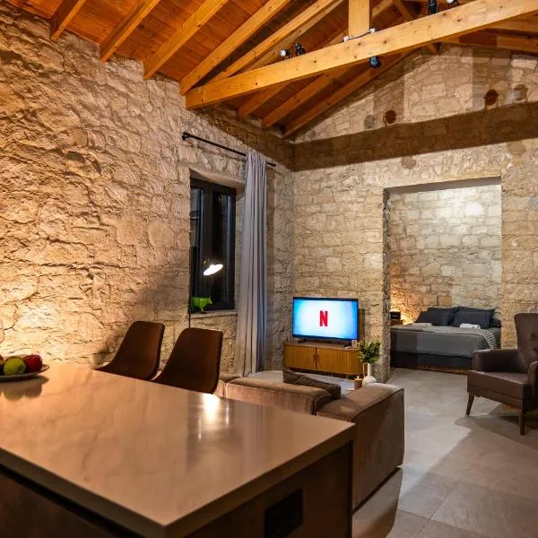Philoxenia Stone Suites，位于Choulou的酒店