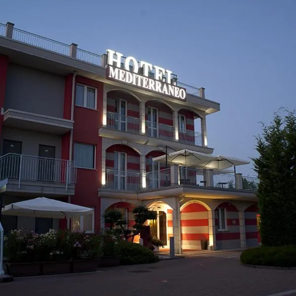 地中海酒店，位于Inveruno的酒店