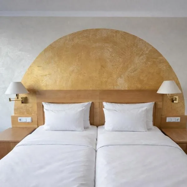 Hotel gold Self-Check-In-Hotel Pfullendorf，位于普富伦多夫的酒店