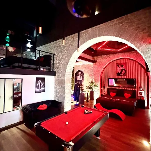 Évasion secrète, Love room & SPA，位于隆勒索涅的酒店