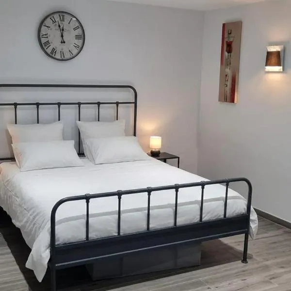 Chez fina，位于阿特的酒店