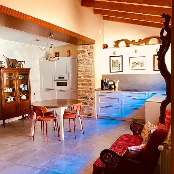 La Bodega de la Valduerna 2，位于Destriana的酒店