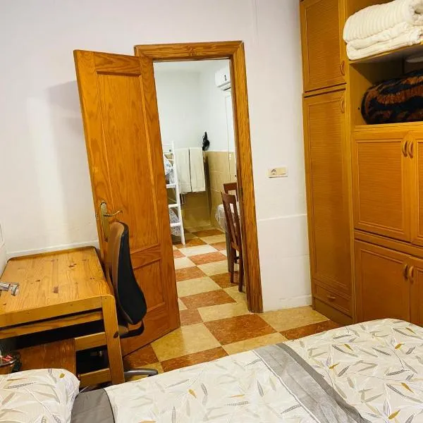 Estudio amueblado en El Ejido，位于厄尔埃基多的酒店