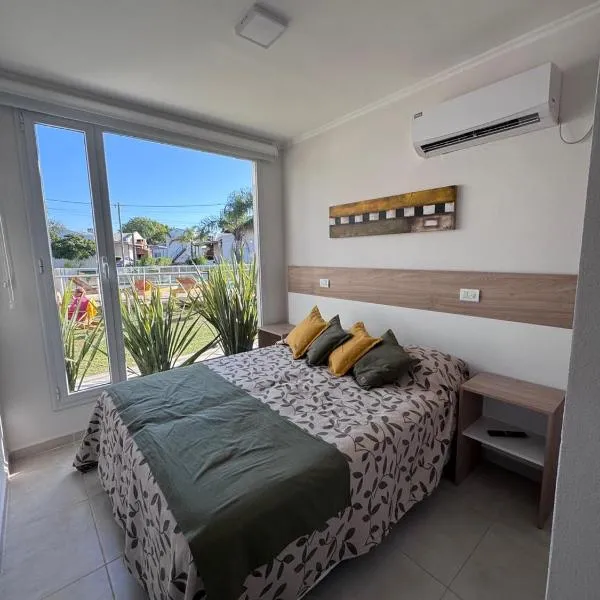 Departamento Termas -PLANTA BAJA- Agua de Vida，位于查哈里的酒店
