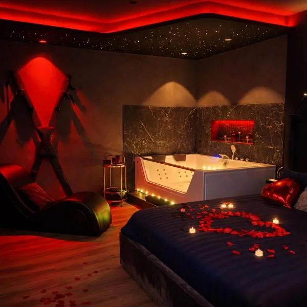 Love Room avec spa，位于Bourg-Saint-Christophe的酒店