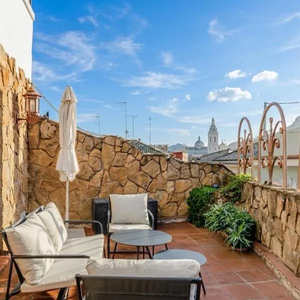 TROBAT18 - Castle View Luxury Duplex with Private Terrace，位于卡迪瓦的酒店