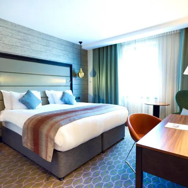 The Warwickshire Hotel and Country Club，位于沃里克的酒店