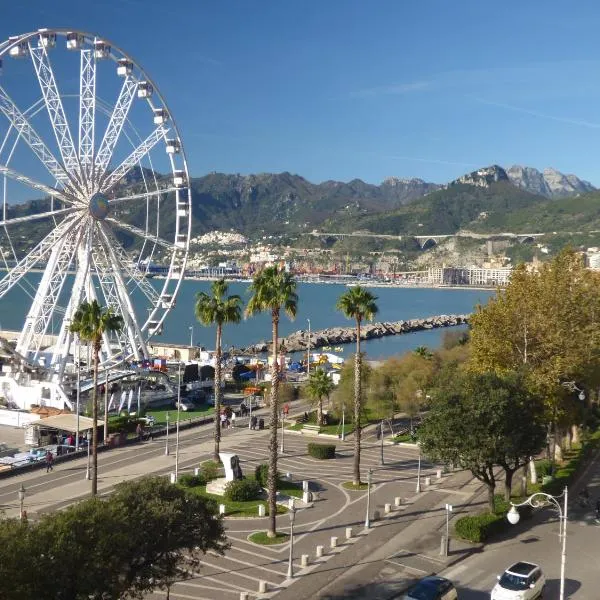 莫雷利亚伯爵住宿加早餐旅馆，位于萨莱诺的酒店