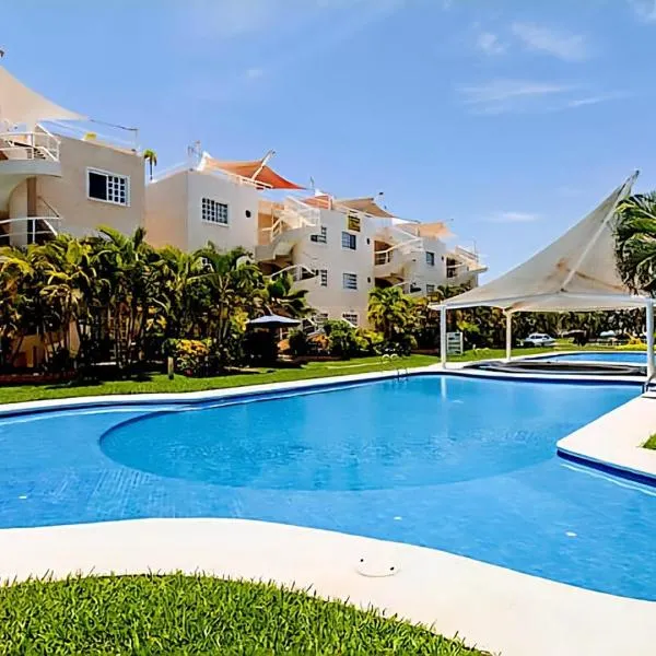 Departamento a Pie del Mar para familias y grupos Roku TV Wifi y mas Privada Puente del Mar,位于阿卡普尔科的酒店