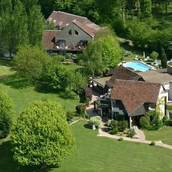 多迈纳德阿赫贝尔酒店，位于阿姆博斯的酒店