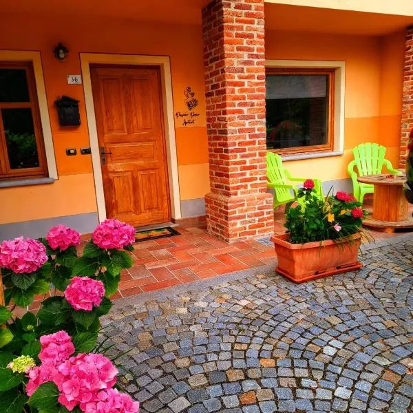 Passione Peonie Apartment，位于Roccabruna的酒店