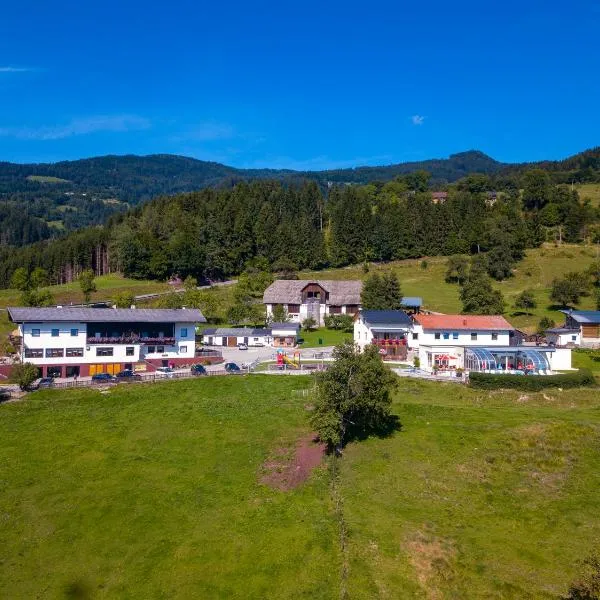 Panorama Hof Sereinig,位于Sankt Oswald的酒店