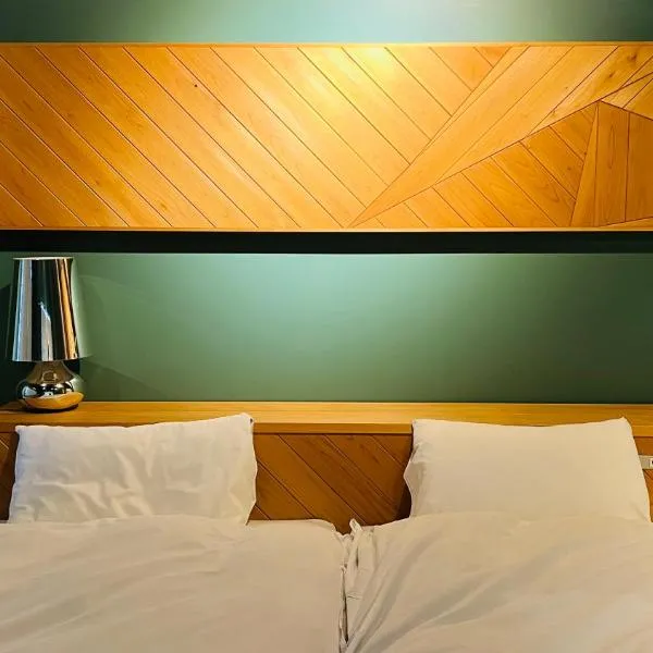 Onomichi SINGAI HOSTELS，位于尾道市的酒店