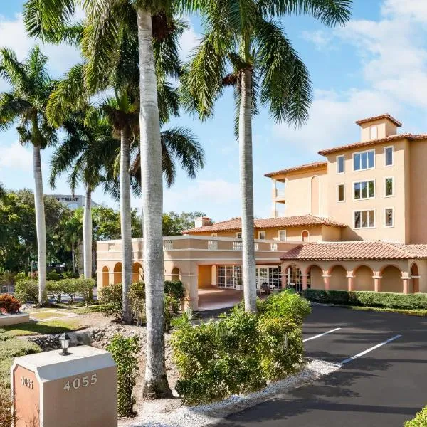 Inn of Naples, Tapestry Collection by Hilton，位于那不勒斯的酒店