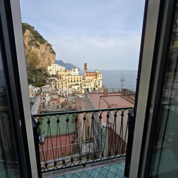 Dany House，位于阿特拉尼的酒店