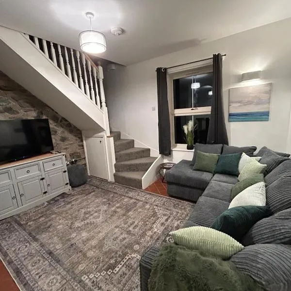 2 bed house sleeps 4 centre of Welshpool Parking，位于威尔斯浦的酒店