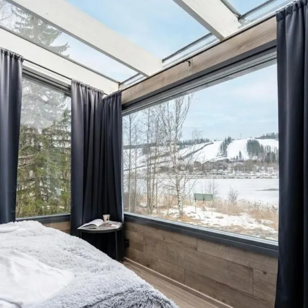 Private High Quality Lake View Suite，位于耶姆赛的酒店