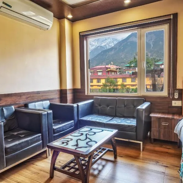 Hotel Buddha House Himalayan Brothers，位于达兰萨拉的酒店